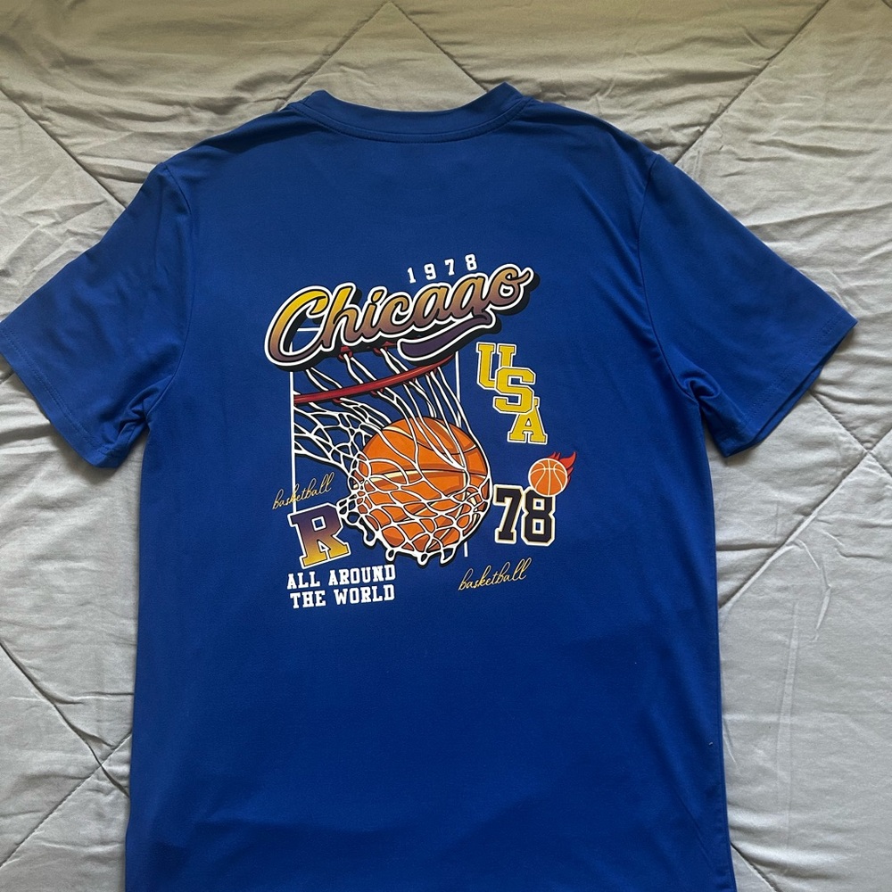 Chicago Basketball Graphic T-Shirt - Blue